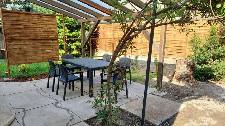 Ujszeged Apartman מראה חיצוני תמונה
