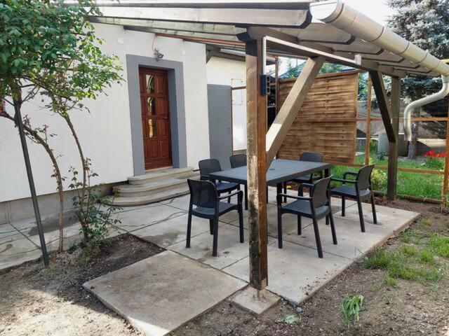 Ujszeged Apartman מראה חיצוני תמונה