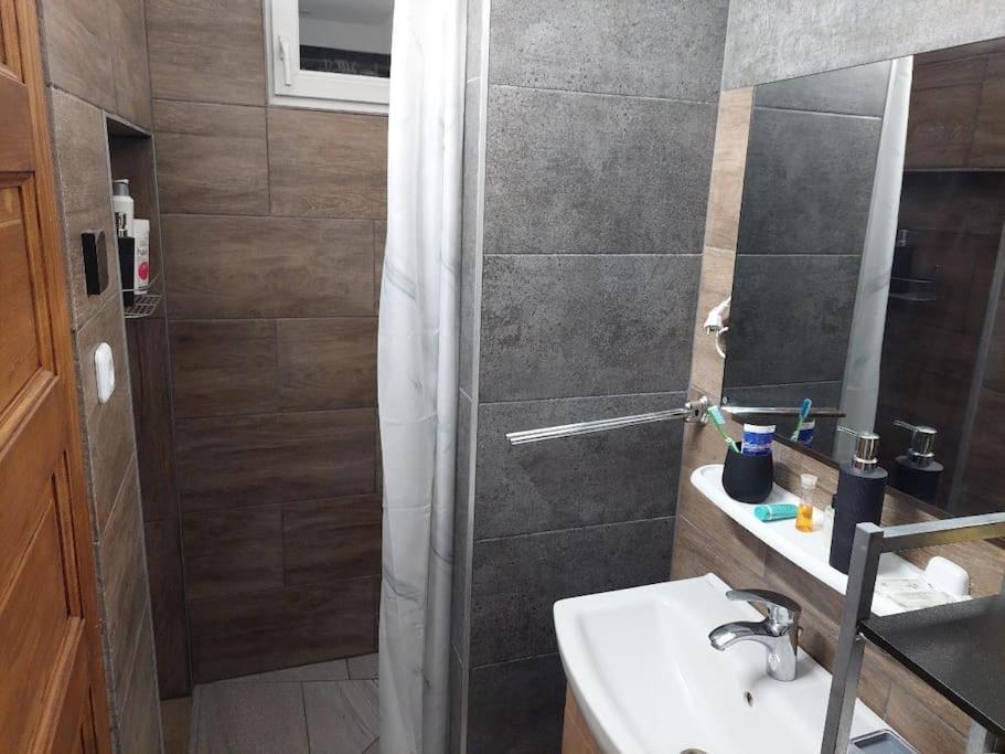 Ujszeged Apartman מראה חיצוני תמונה