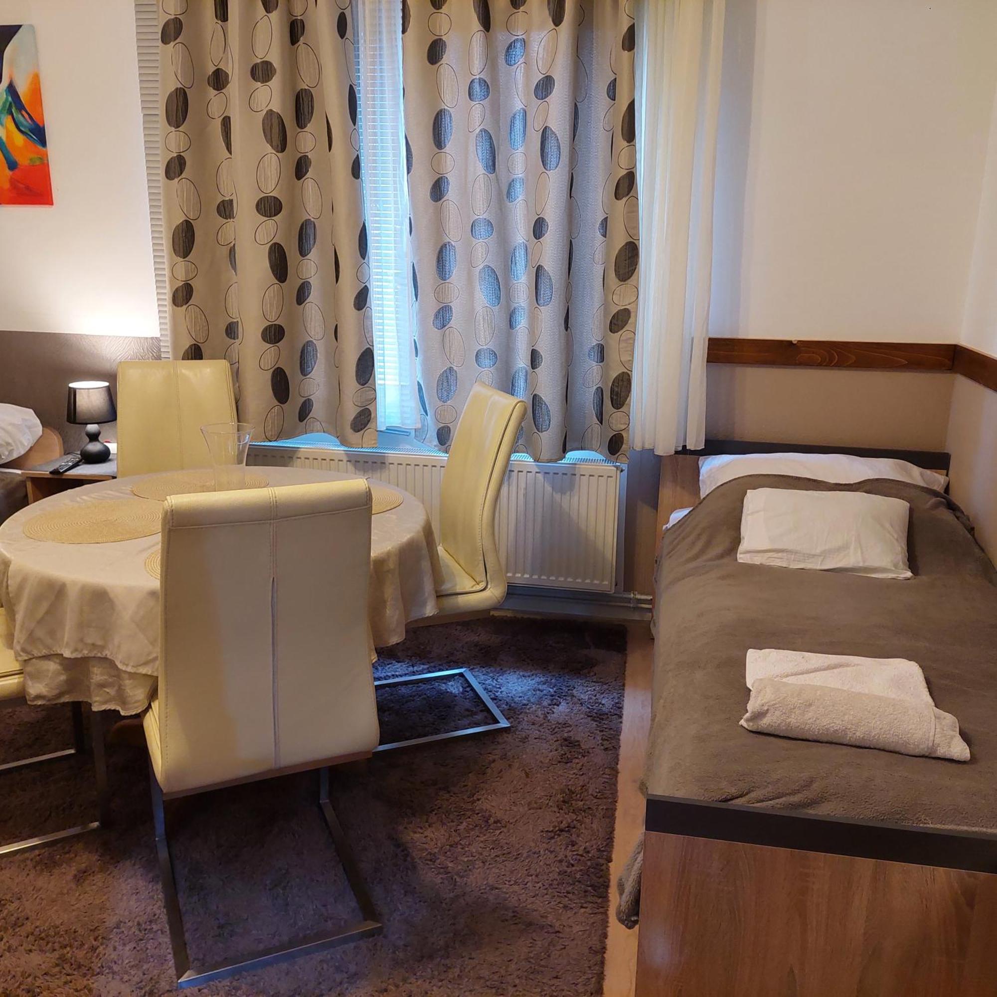Ujszeged Apartman מראה חיצוני תמונה