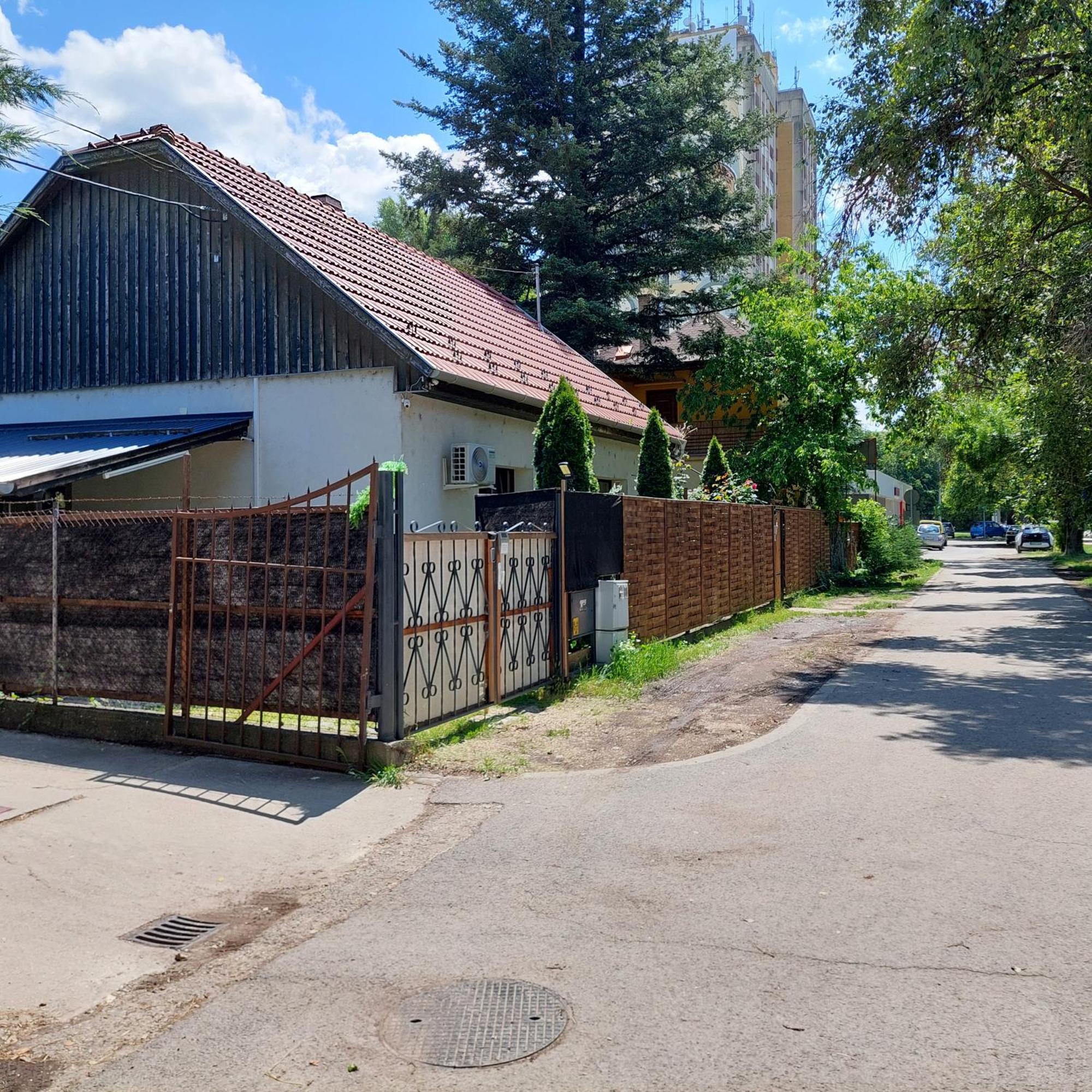 Ujszeged Apartman מראה חיצוני תמונה